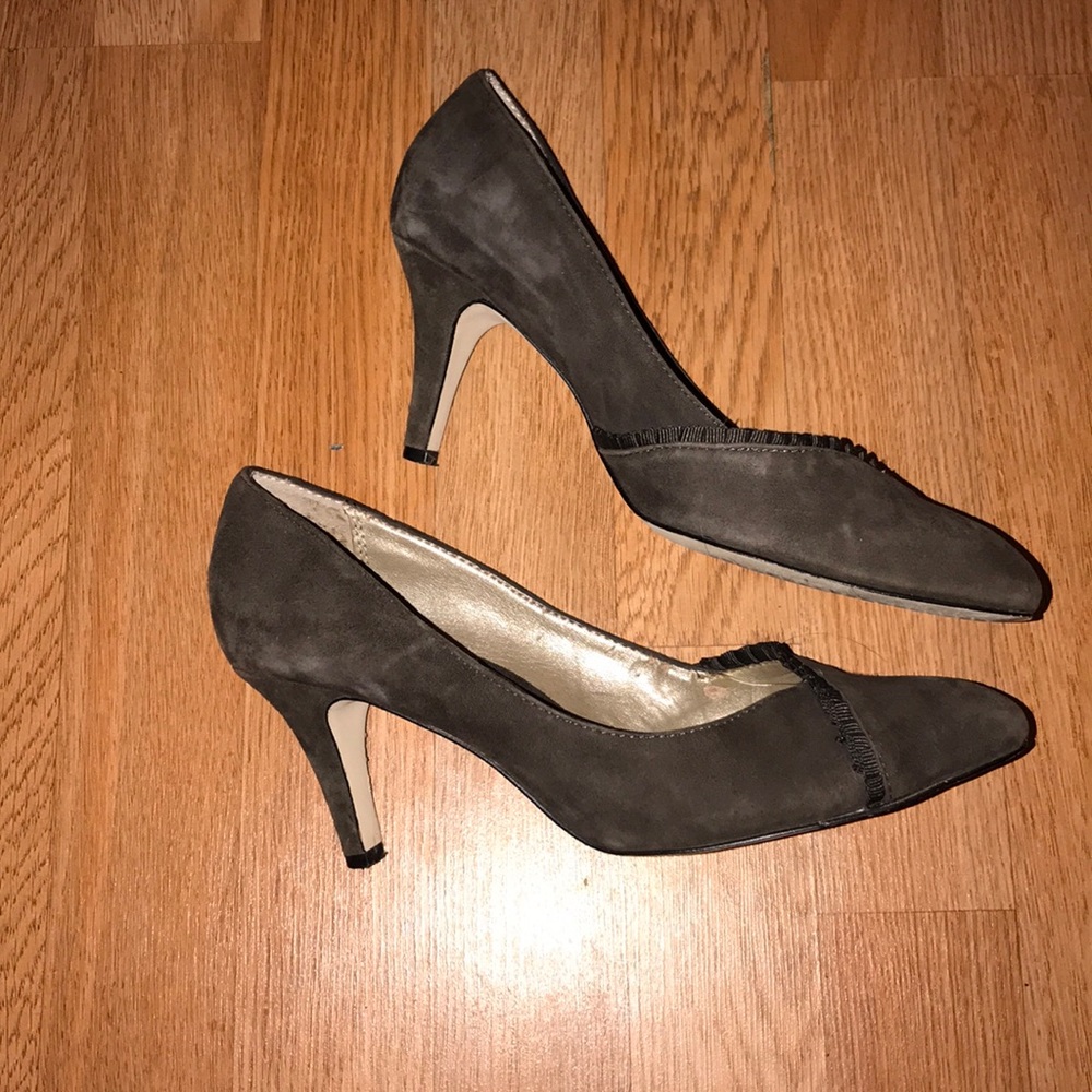 Liz Claiborne Brown Suede Heels